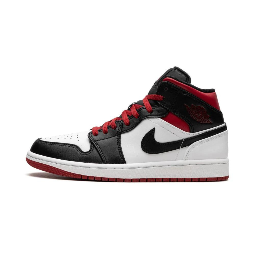NK Gym Red Black Toe