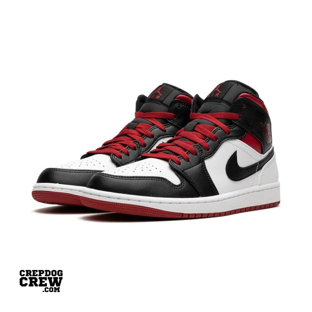 NK Gym Red Black Toe